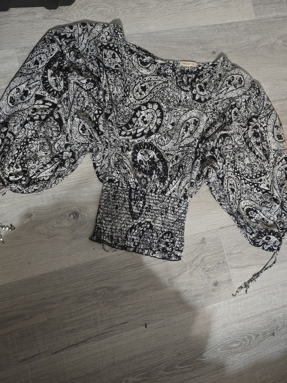 Arden B Black & White Paisley Smocked Waist Crop Top